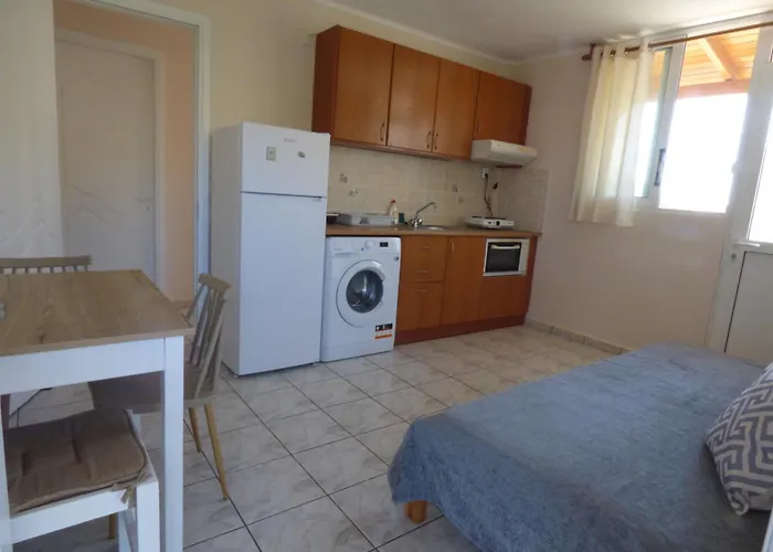 Anna * Argostoli (Kefalonia)