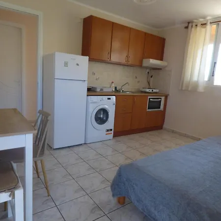 Anna * Argostoli (Kefalonia)