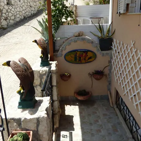 Anna شقة أرغوستولي